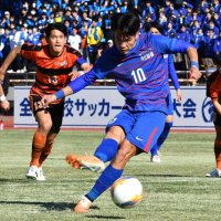献身守備誓うエース　初戦３得点の郡司　【カンピオーネ　青の名門】