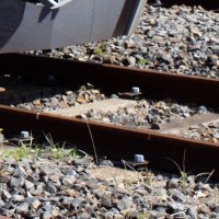 京成電鉄踏切で男性はねられ死亡