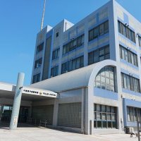 「日本語学校に支払う金が」　コンビニで強盗未遂容疑、ウズベキスタン国籍の男逮捕　行徳署