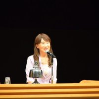 平和な社会実現呼びかけ　木更津でアグネス・チャンさん講演