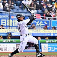山口、開幕４番へ名乗り　千葉ロッテ