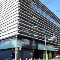 バスや電車通勤と申告も、バイクや自家用車で…手当を不正受給　事務遅延で支払い遅れ　市川市、職員３人処分