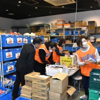 フードバンクへ食料品９．６キロ寄贈　ＮＴＴ東、仕分け隊も活動