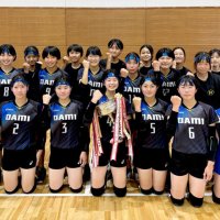 女子優勝の大網中