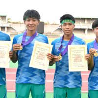 「個々の速さ」見せつける　市船橋　男子４００メートルリレー　千葉県高校新人大会　陸上