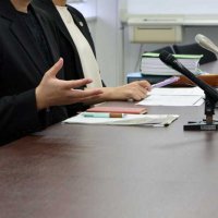 尼僧にわいせつ行為　僧侶に懲役２年求刑　師の立場悪用「師が絶対、師が全て」　弁護側は執行猶予求める　地裁支部で公判、被害者「苦しむ人の力に」と事件公表