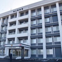 女装しホテルの女性用浴場に侵入…　容疑で会社員の男逮捕　館山署