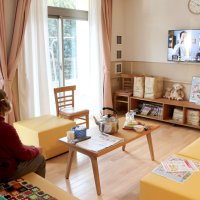 女性長期保護施設　「かにた婦人の村」　居住棟建て替え完了　開設６０年新たに個室　活動の場も再建へ寄付募る　館山