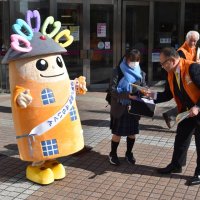 市民憲章啓発に　マスコットも汗　佐倉市