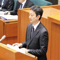 熊谷知事「飛躍へ最前線で汗」　再選後初臨時議会　２期目の所信表明　圏央道全線開通、成田空港機能強化…