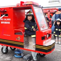 子ども消防車が好評　防災会社、富津市に寄贈