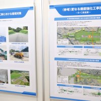 成田空港機能強化に関する工事や環境対策について説明するパネル